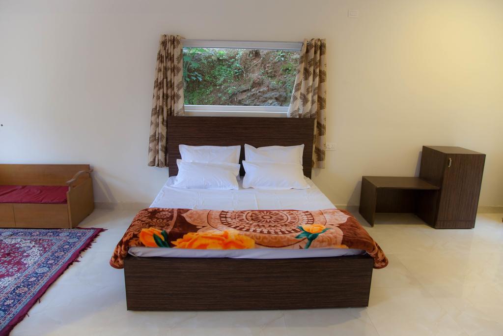 Petra Family Guest House Valparai Phòng bức ảnh